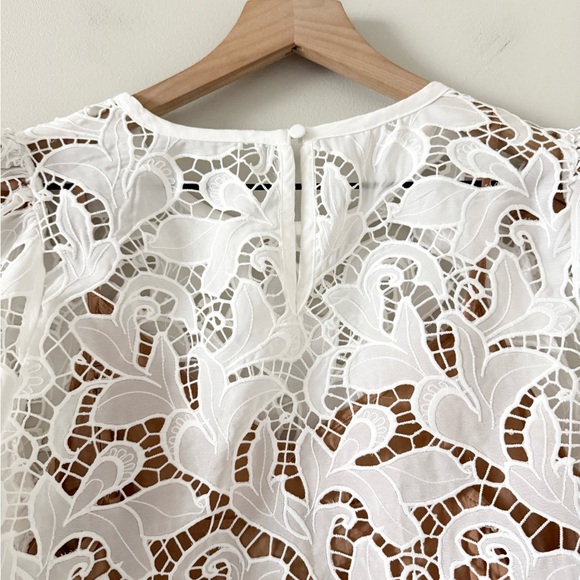 Express Embroidered Crochet Puff Short Sleeve Blouse in White with Underlay - M - Picture 7 of 8